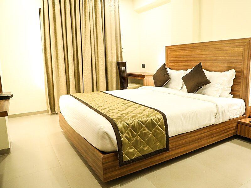 Kyriad Hotel Solapur By Othpl Экстерьер фото