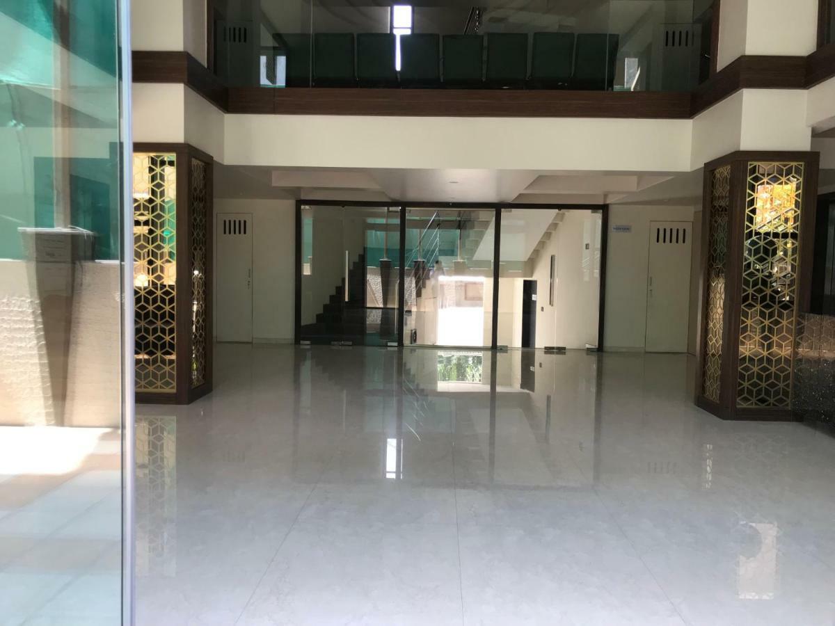 Kyriad Hotel Solapur By Othpl Экстерьер фото