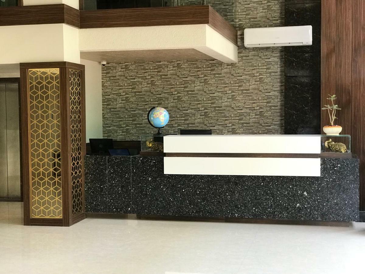 Kyriad Hotel Solapur By Othpl Экстерьер фото