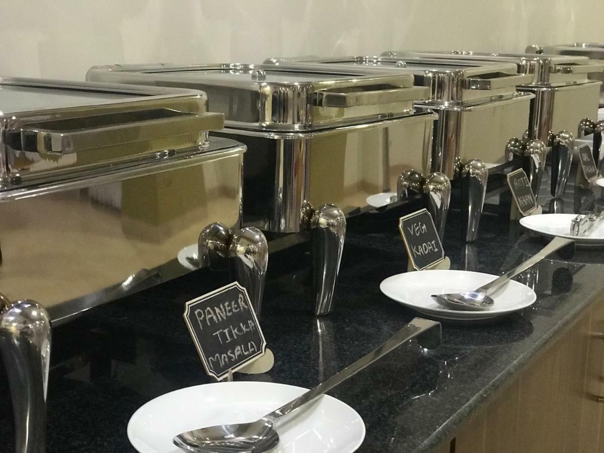 Kyriad Hotel Solapur By Othpl Экстерьер фото