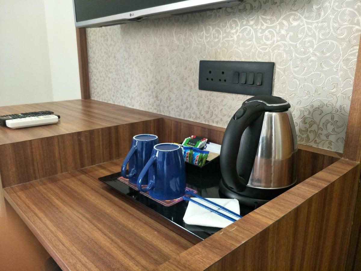 Kyriad Hotel Solapur By Othpl Экстерьер фото