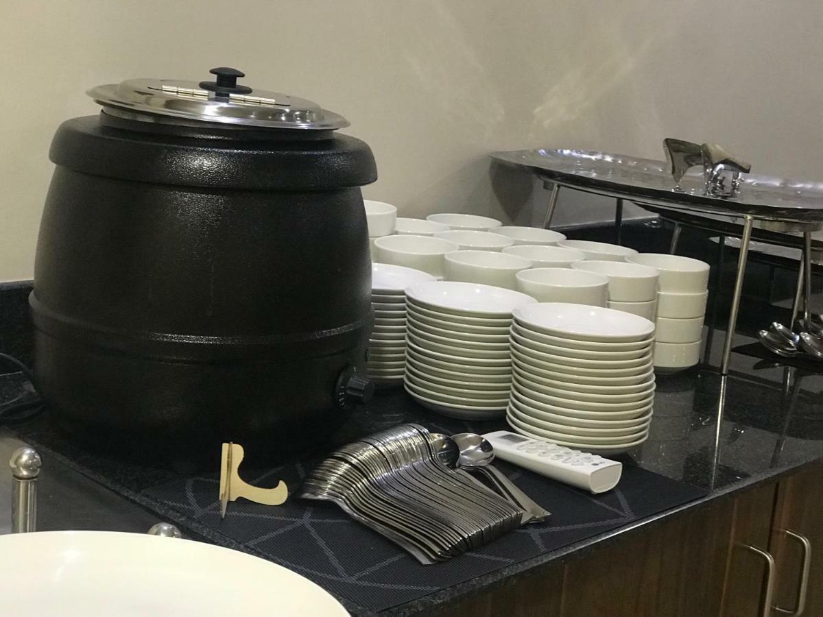 Kyriad Hotel Solapur By Othpl Экстерьер фото